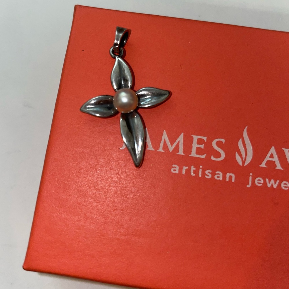 Retired James Avery Cross Pearl pendant